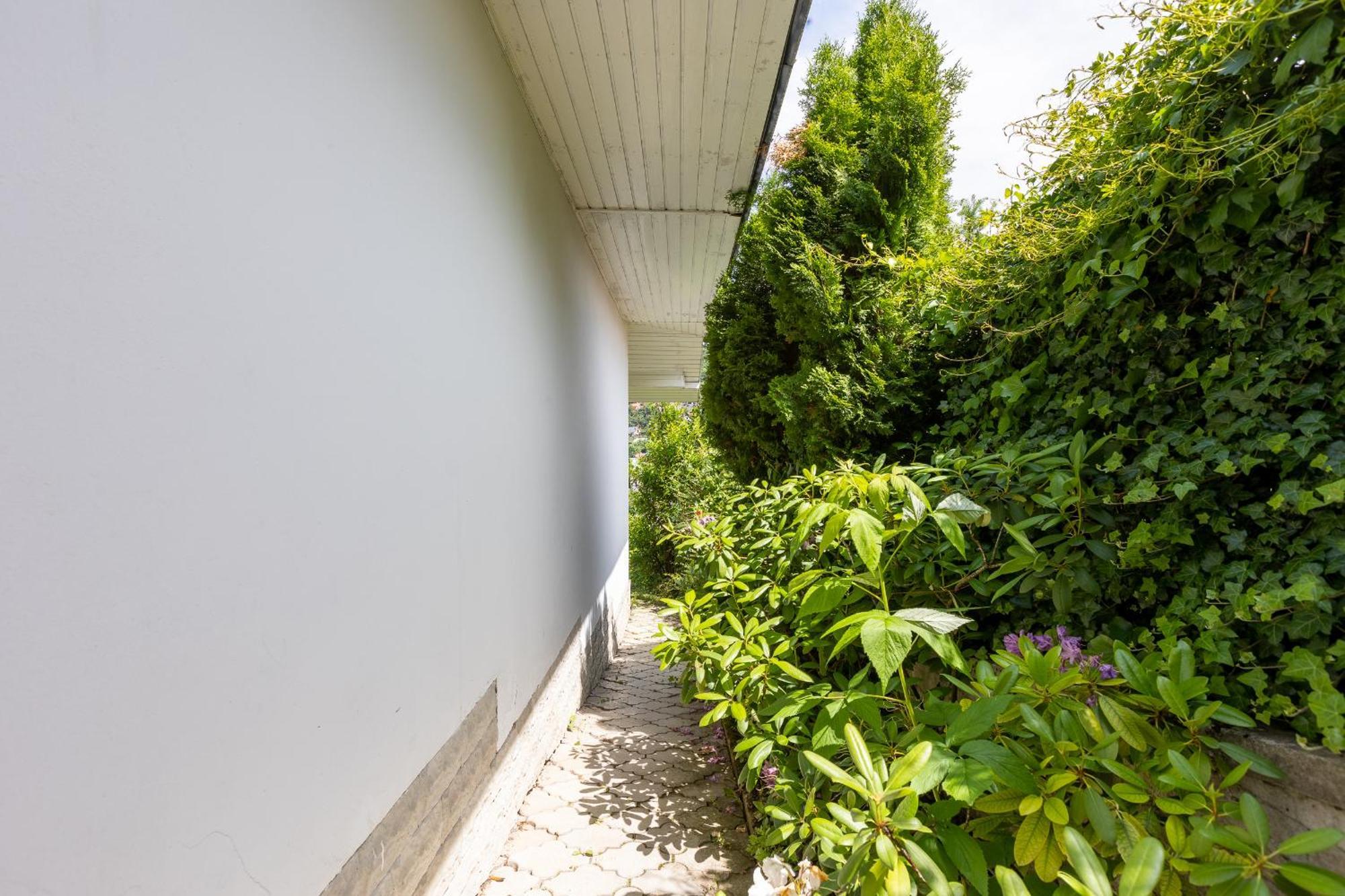 Villa Amalia, Centrum Banska Stiavnica, Parkovanie Pre 2 Auta, Velka Zahrada S Krbom, Cela Villa Amalia Pre 14 Osob Alebo Samostatne Nezavisle Prve Podlazie Villa Ama Pre 6 Osob Alebo Samostatne Nezavisle Podkrovie Villa Lia Pre 8 Osob,Pristup Cez Pi Ngoại thất bức ảnh